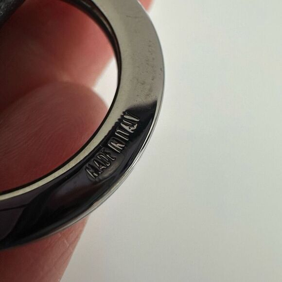 Gucci Leather Double Key Ring Black With Box and Pouch - Picture 8 of 13